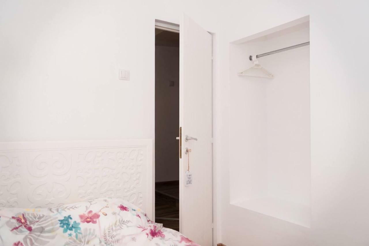 Apartament ★ 2 Minute Walk From The Bridge Of Lies ★ Sybin Zewnętrze zdjęcie