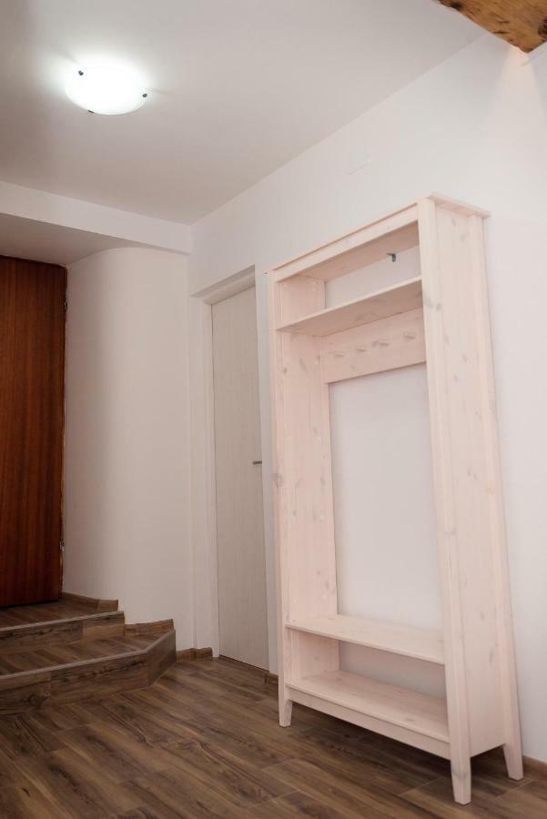 Apartament ★ 2 Minute Walk From The Bridge Of Lies ★ Sybin Zewnętrze zdjęcie